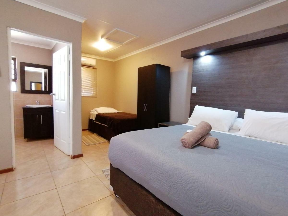 Goedehoop Guesthouse Zeerust Bagian luar foto