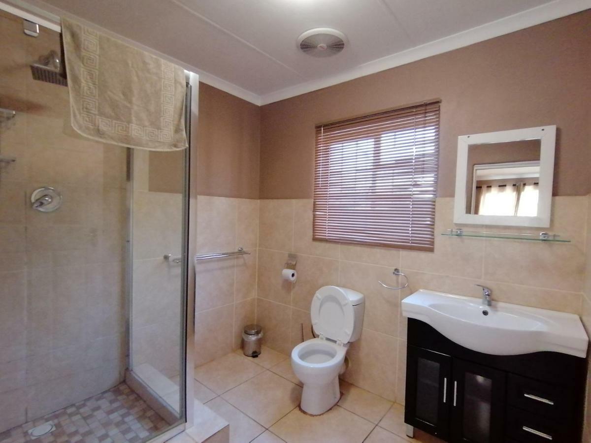 Goedehoop Guesthouse Zeerust Bagian luar foto